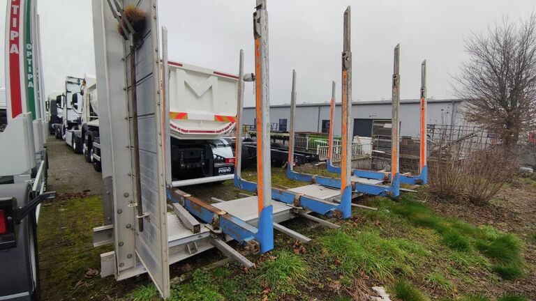 Holztransporter Diversen SCHEMELAUFBAU MIT ExTe Rungen, Schemel SCHEMELA...