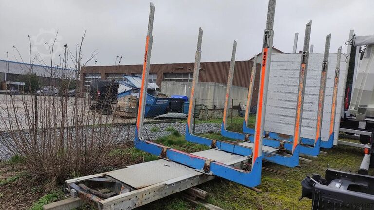 Holztransporter Diversen SCHEMELAUFBAU MIT ExTe Rungen, Schemel SCHEMELA...