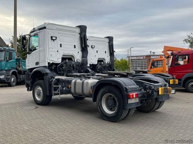 Standard tractor unit MERCEDES-BENZ Arocs 2043 AS 4x4 SZM nur 133TKM ! Kipphydraulik