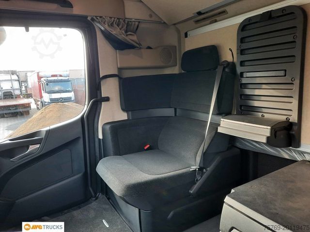 Volume tractor unit MERCEDES-BENZ 1848 LS ACTROS L BigSpace Öl-Retarder Standklima