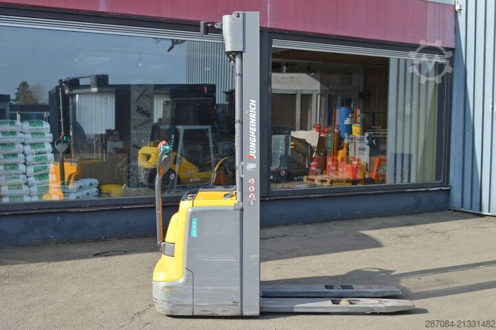 Hochhubwagen Jungheinrich EJC 214