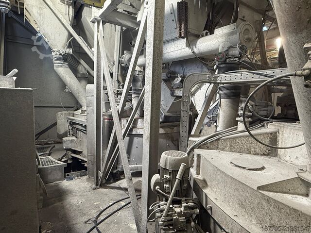 Stationary concrete mixing plant EUROMECC Euro5 MAX Wet