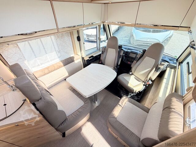Integriertes Wohnmobil EURAMOBIL Integra Line 730 EB Einzelbetten-Heckbad-1.Hand