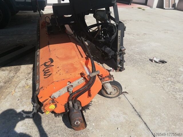 Rotating brush for street cleaning Tuchel Plus