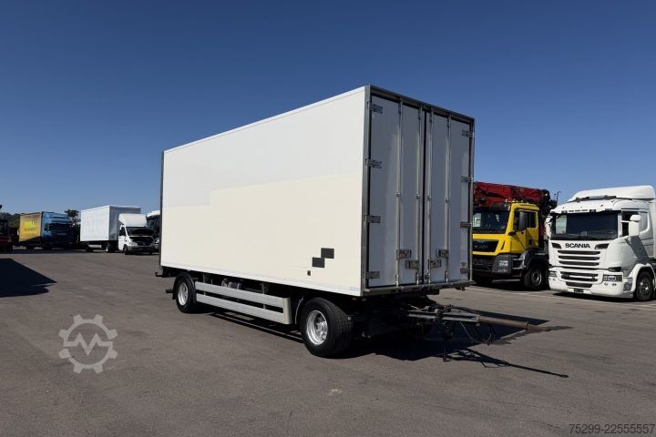 Reefer trailer  2 PEL 18 Kühlkoffer / HB / Swiss-Vehicle