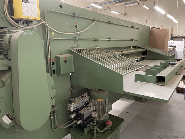 Modernisierte Furnierschere JOSTING EFS 2300 L