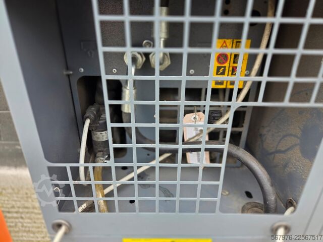 Rotary compressor Atlas Copco Airpower B.V. GX5 FF Rotary Screw Compressor and Tank