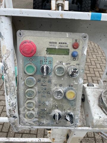 Gelenkteleskoparbeitsbühne Merlo MPR 25