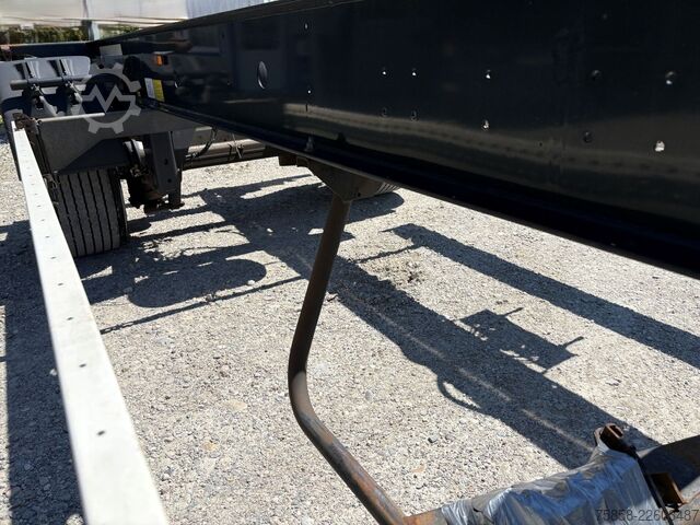 Swap chassis trailer Krone Maxi BDF Lafette mit Breitreifen 445er