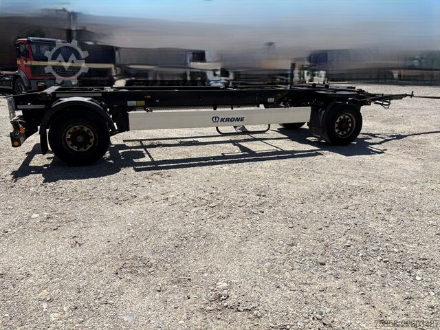 Swap chassis trailer Krone Maxi BDF Lafette mit Breitreifen 445er