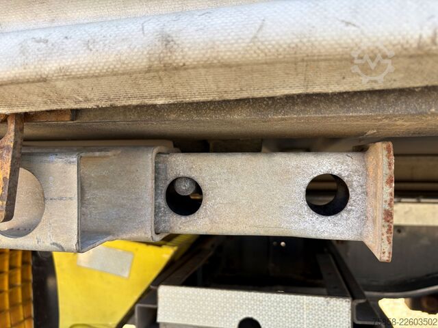 Wechselbrücke mit Pritsche & Plane Wecon Jumbo XXL Innen 3090 mm Hubdach Verzinkt