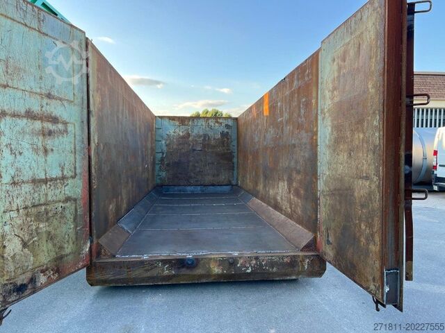 Roll-off container  CONTAINER SCARRABILE USATO A CIELO APERTO