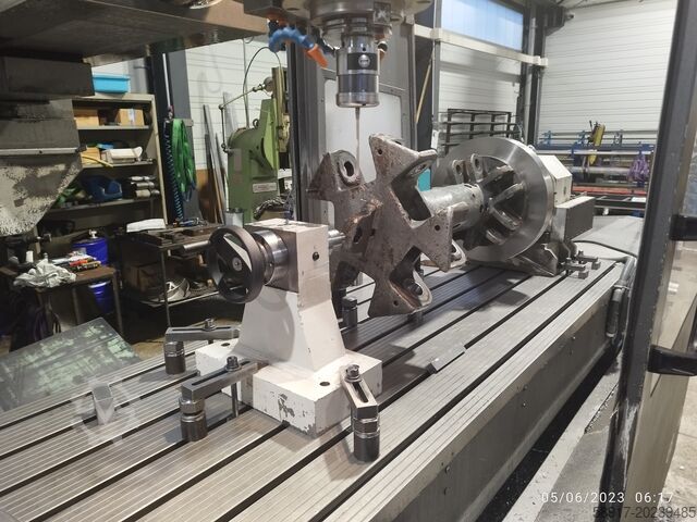 Fixed bed milling machine LAGUN CNC TNC 530 GBM 42 4ème axe