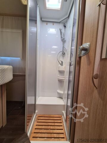Teilintegriertes Wohnmobil SUNLIGHT T  69 L *Solar*Lithium*Wechselrichter*SAT*