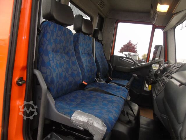 Chassis with cab Iveco Eurocargo 120E18 + MANUAL