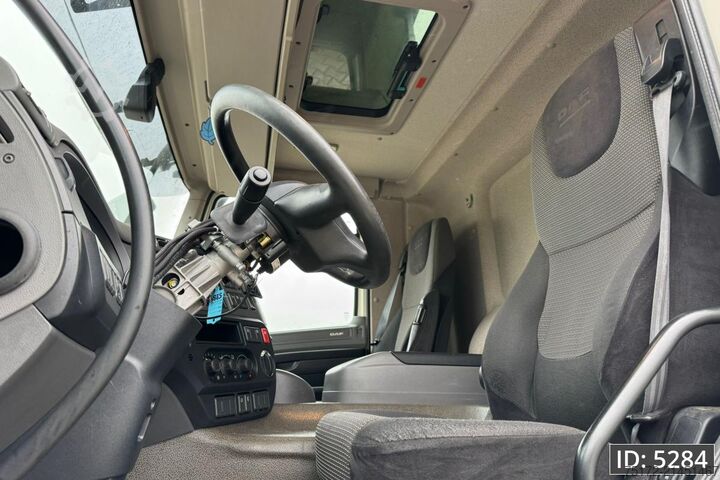 Suitcase DAF CF 290 Day Cab, Euro 6, / Tallift