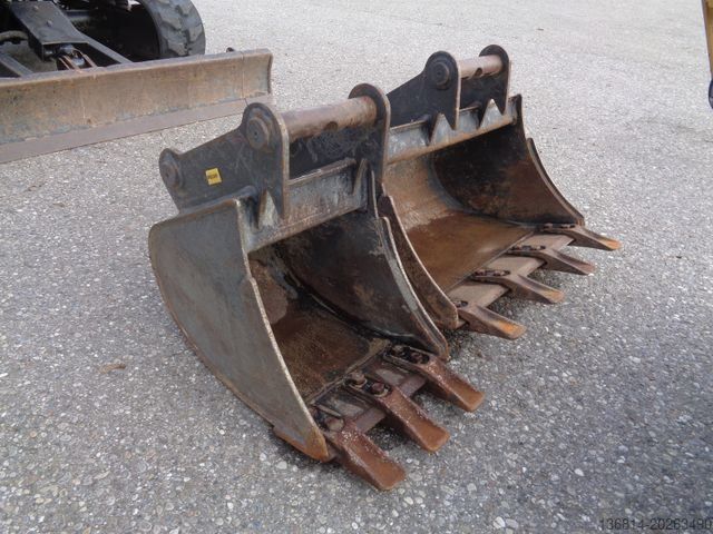 Mini excavator CATERPILLAR 301.7 CR SW + 3 x Löffel