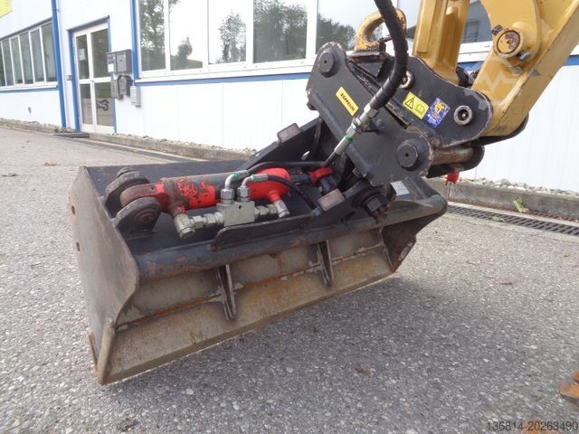 Mini excavator CATERPILLAR 301.7 CR SW + 3 x Löffel