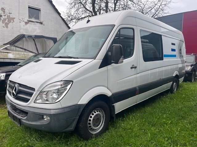 High top van MERCEDES-BENZ Sprinter 316 CDI Mixto mit Regaleinbauten & AHK