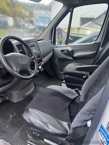 High top van MERCEDES-BENZ Sprinter 316 CDI Mixto mit Regaleinbauten & AHK