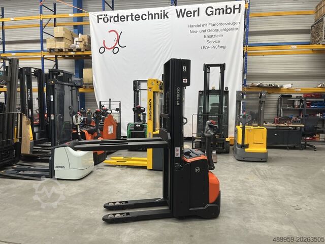 High Lift stacker BT SWE 120 L