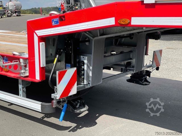 Low loader semitrailer HUMBAUR HTS30K, Baggermulde, Lenkachse, MIETEN?