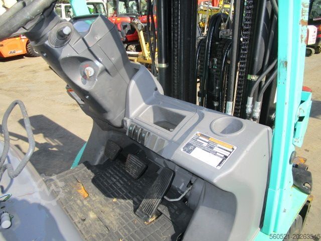 Diesel Forklift Mitsubishi 2,5 Ton.- Triplex 4,7m - Zinkenversteller + Seiten