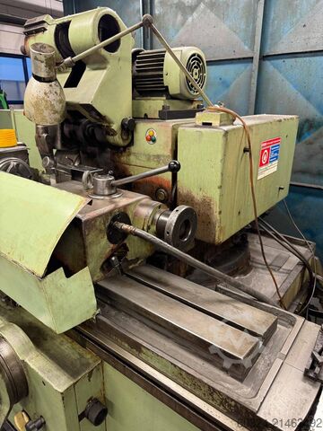 Centerless Cylindrical Grinding Machine TOS HOSTIVAR BHU 32