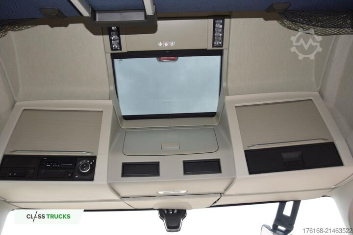 Standard tractor unit VOLVO FH 500 Globetrotter XL