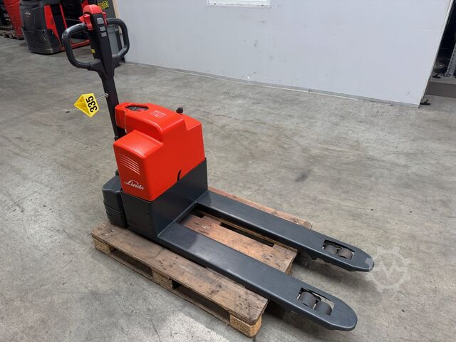 Manual pallet jack Linde MT 15-1133-01 [ID: 335]