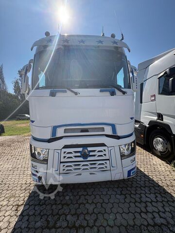 Standard tractor unit Renault T 520