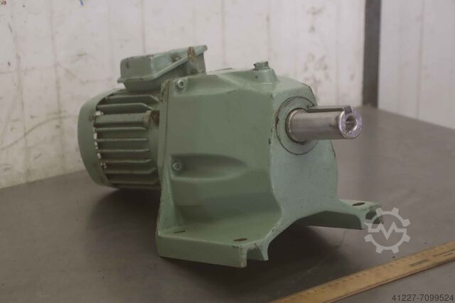 Gear motor 0.55 kW 31.5 rpm VEM ZG3 KMRA 80 G 6