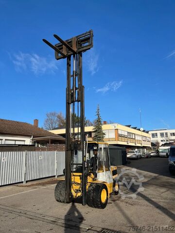 Geländestapler Daewoo D40S*TRIPLEX*DIESEL*alle Zinkenverstellungen*ge...