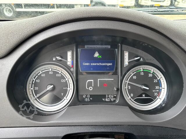 Suitcase DAF CF 250 2015 / 416.079km / DHOLLANDIA 2000kg