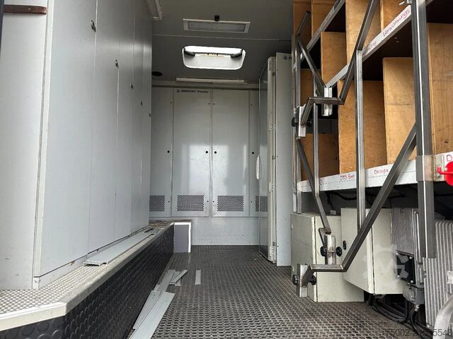 Scania P230 TOP: multifunct. ruimte met airco (camper?), 22kVA generator, hydr. steunpoten, beloopba Scania P230 TOP: multifunct. ruimte met airco (camper?...