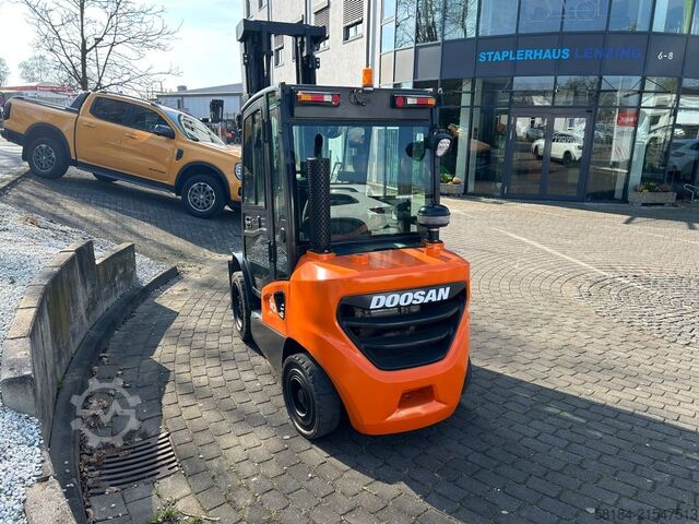 Dieselstapler Doosan D30S-9