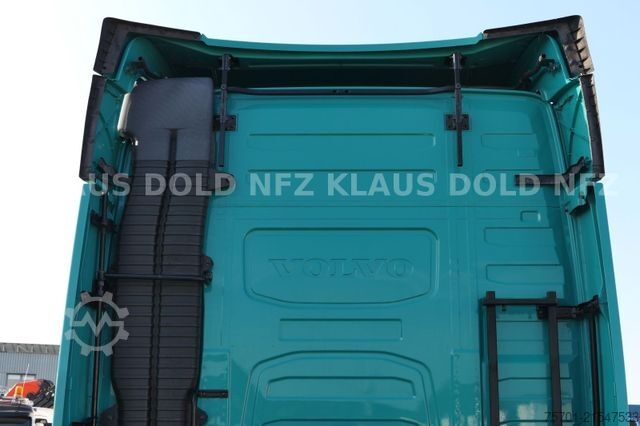 Standard tractor unit VOLVO FH 460 Globetrotter Kühlbox Euro 6