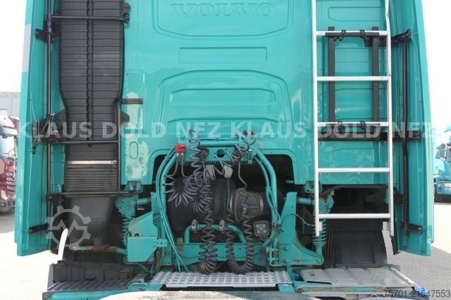 Standard tractor unit VOLVO FH 460 Globetrotter Kühlbox Euro 6