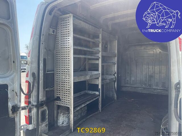 Panel van Renault Master 120.35 L3H3