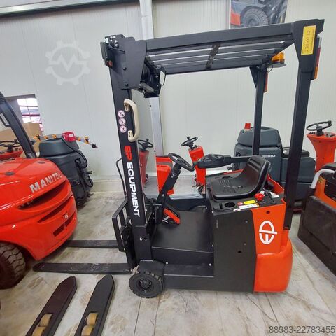 Electric 3-wheel forklift EP EFS101