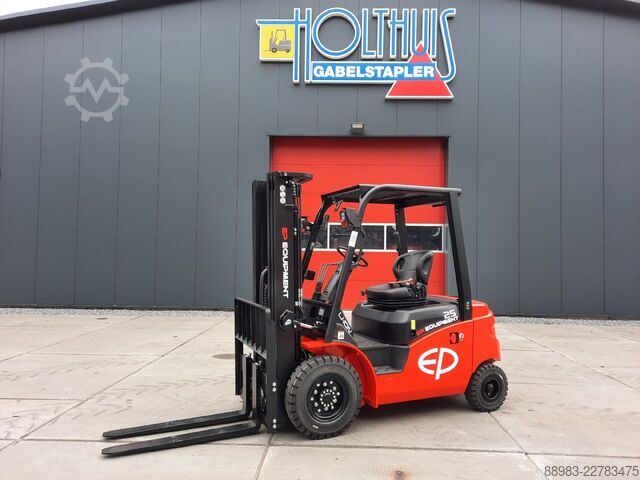 Electric 4-wheel forklift EP EFL253 P