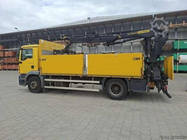 Flatbed truck MAN TG-M 18.290 4x2 BL Pritsche Heckkran 3xhydr.Ausc
