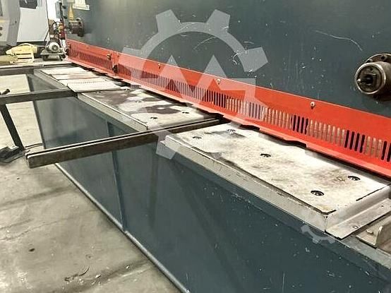 Blechscheren Durma VS 3010, 3080x10mm 2007 Durma VS 3010, 3080x10mm
