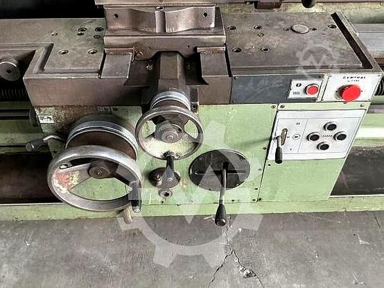 Horizontaldrehmaschinen TOS SUS-63 x 3000mm TOS SUS-63 x 3000mm