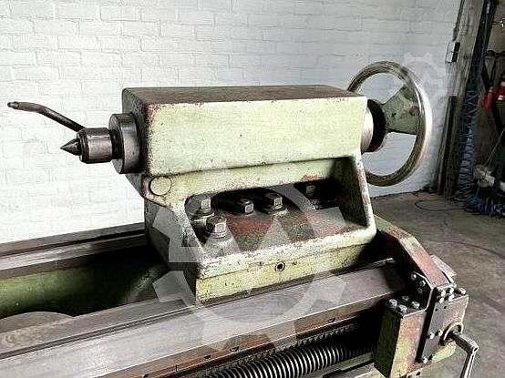 Horizontaldrehmaschinen TOS SUS-63 x 3000mm TOS SUS-63 x 3000mm