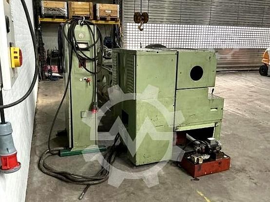 Horizontaldrehmaschinen TOS SUS-63 x 3000mm TOS SUS-63 x 3000mm