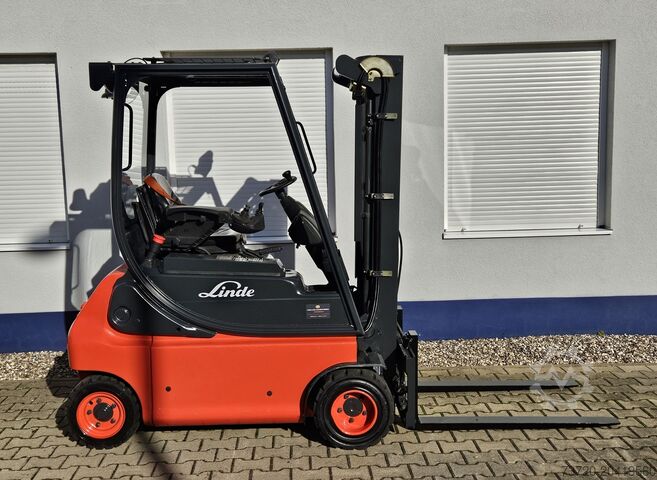 Elektro Gabelstapler Container fähig LINDE E 18 P-02
