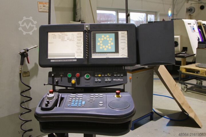 Vertikales Bearbeitungszentrum HURCO VMX 50t