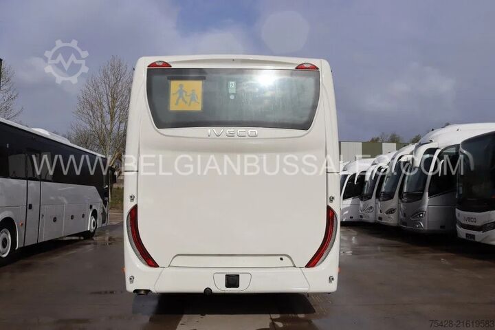 Intercitybus Iveco Crossway 10.8m Pop / Double middle door / Lift ...