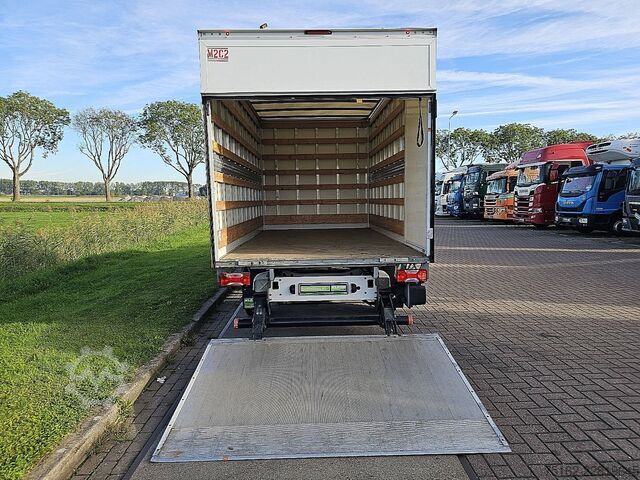 High-roof van VW CRAFTER 35 2.0 Bakwagen Laadklep!